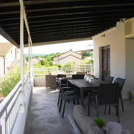 Del Sol Apartment *
